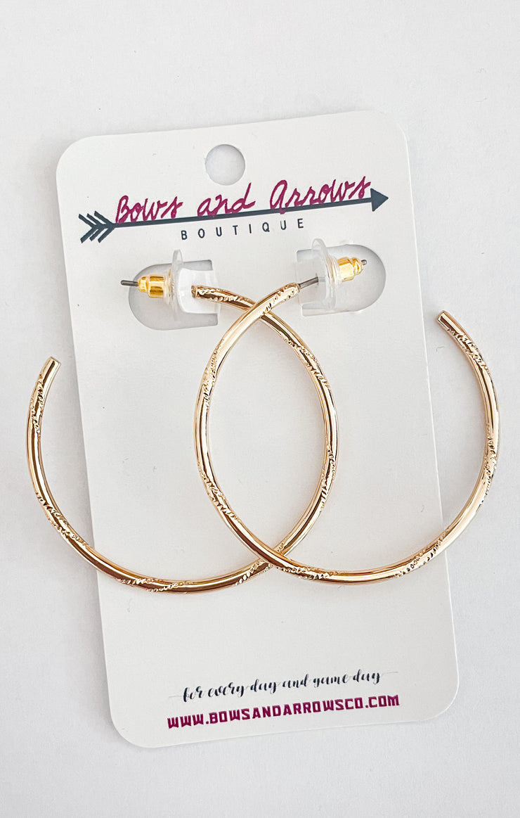 The Textured Circle Hoops - Gold