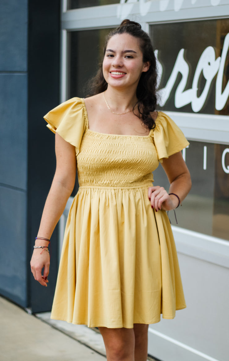 The Game Day Flutter Sleeve Mini (Gold)