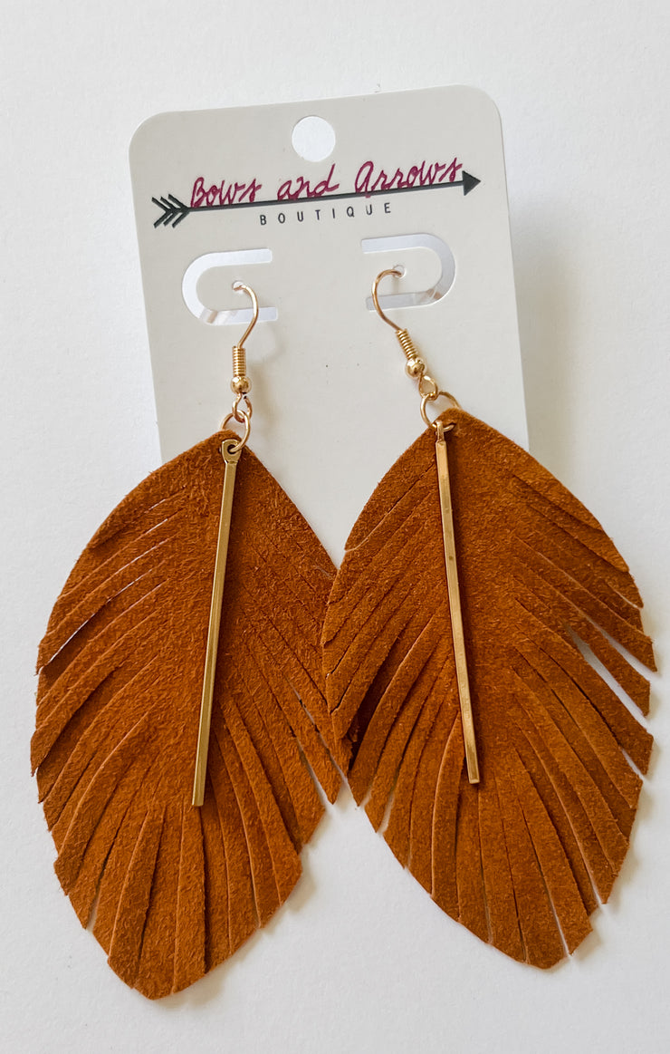 The Leather Feather Earrings (Brown)