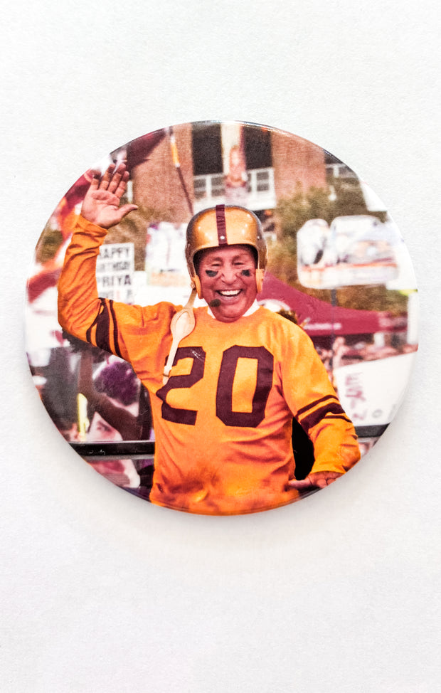 The "CORSO GOLD" Game Day Pin