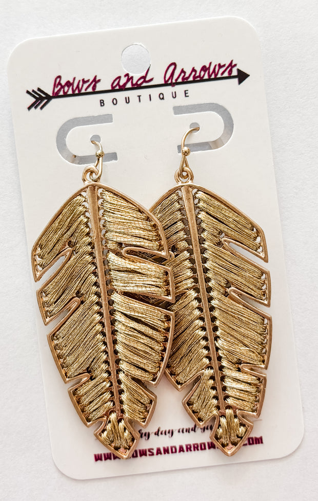 The Feather Thread Earrings - Gold