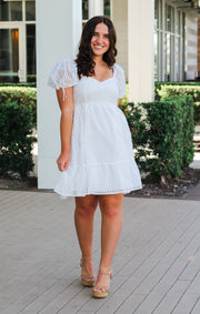 The Sweetheart Tiered Mini (White)