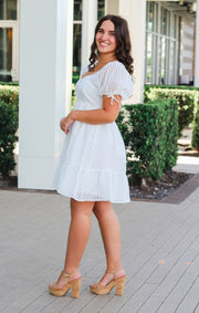 The Sweetheart Tiered Mini (White)