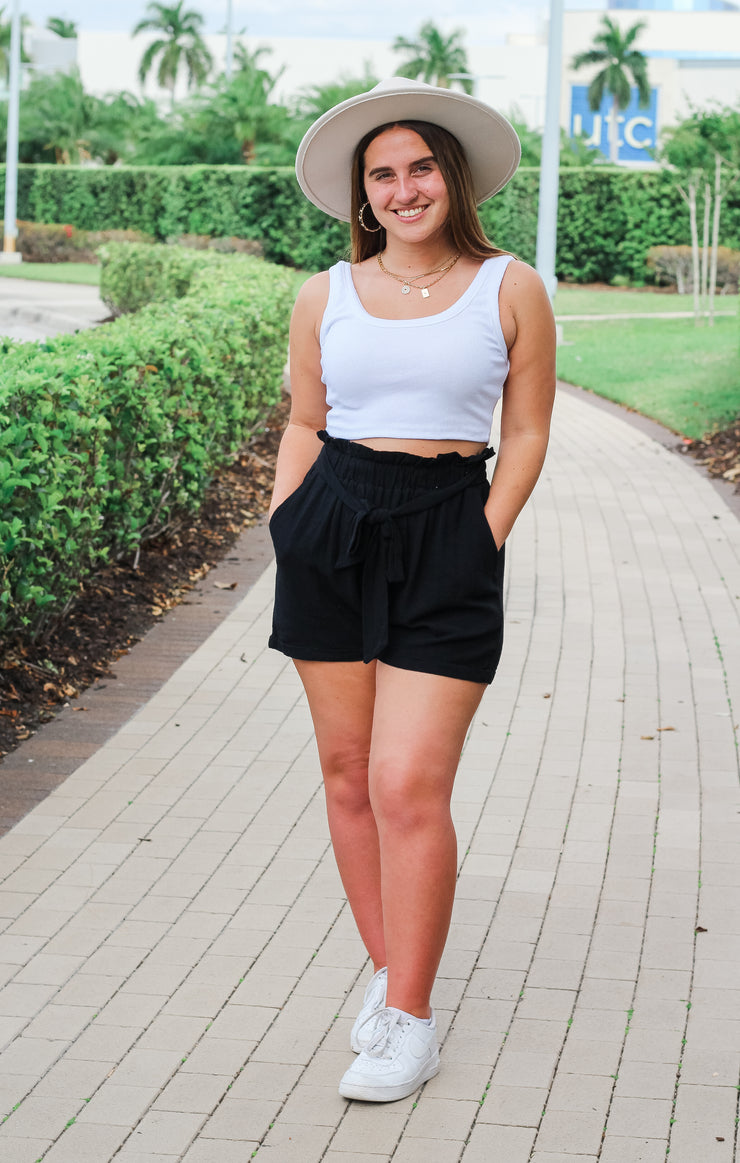 The Belted Linen Short (Black)