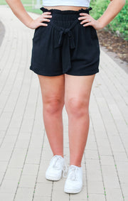 The Belted Linen Short (Black)