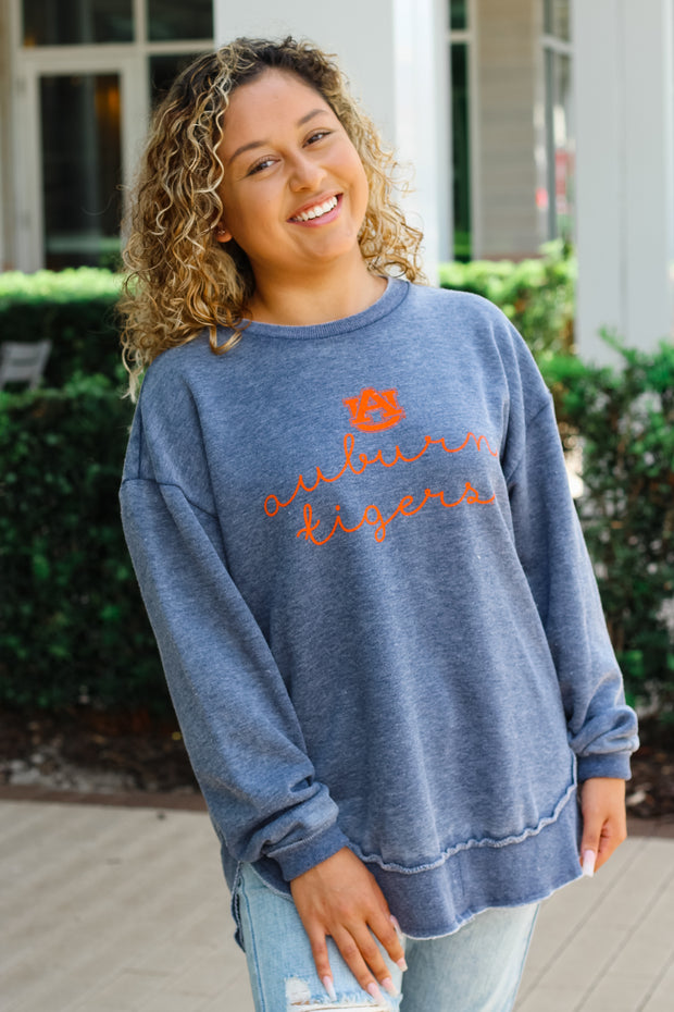 The Auburn Ryland Script Vintage Fleece