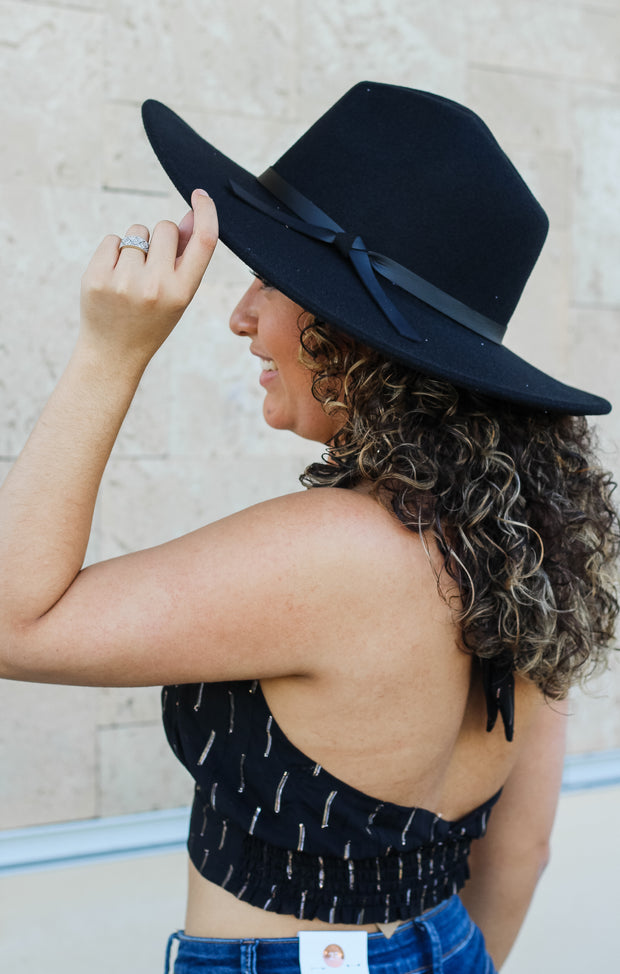 The Classic Wide Brim Hat (Black)