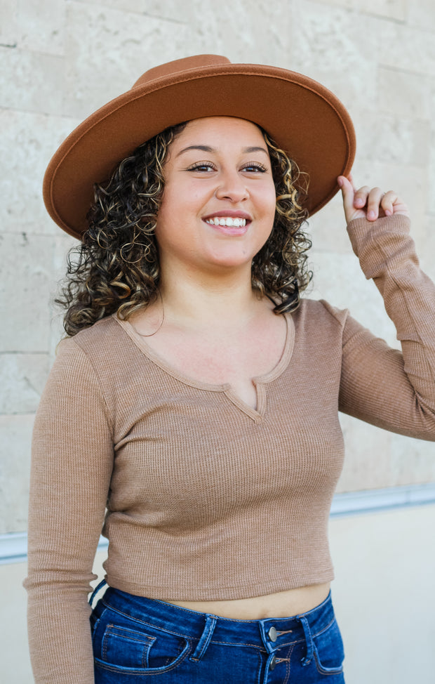 The Printed Ribbon Wide Brim Hat (Camel)